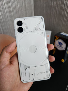 گوشی nothing phone 2 کارکرده با ظرفیت ۲۵۶ گیگابایت